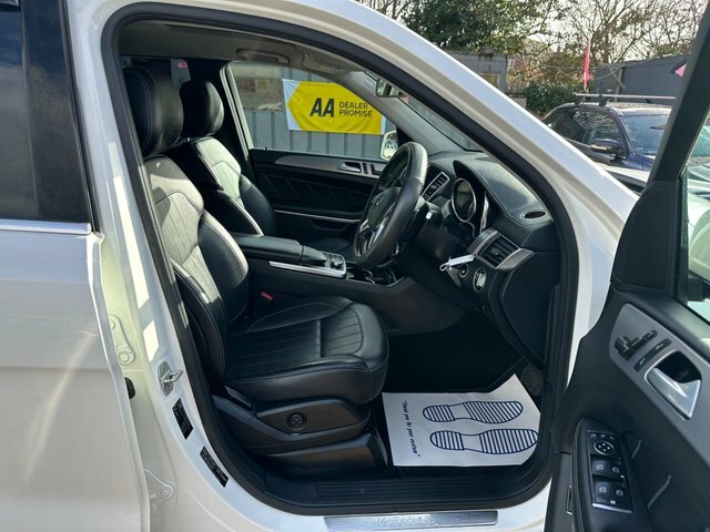 Mercedes-Benz GL Class White #32