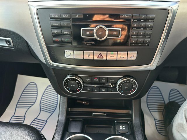 Mercedes-Benz GL Class White #54