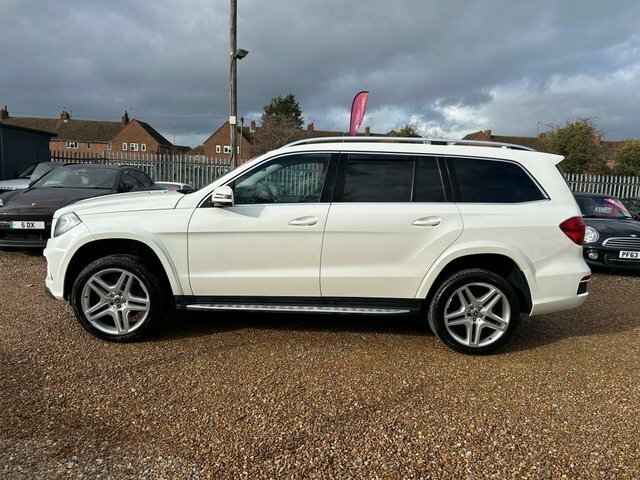 Mercedes-Benz GL Class White #14