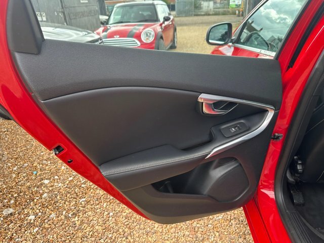 Volvo V40 2.0 D4 R-design Lux Nav Euro 6 Ss  #39