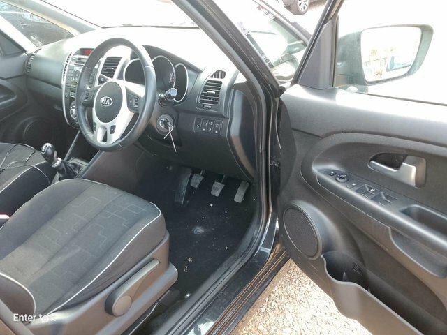 Kia Venga 1.4 Ecodynamics 2 Euro 5 S S Black #6