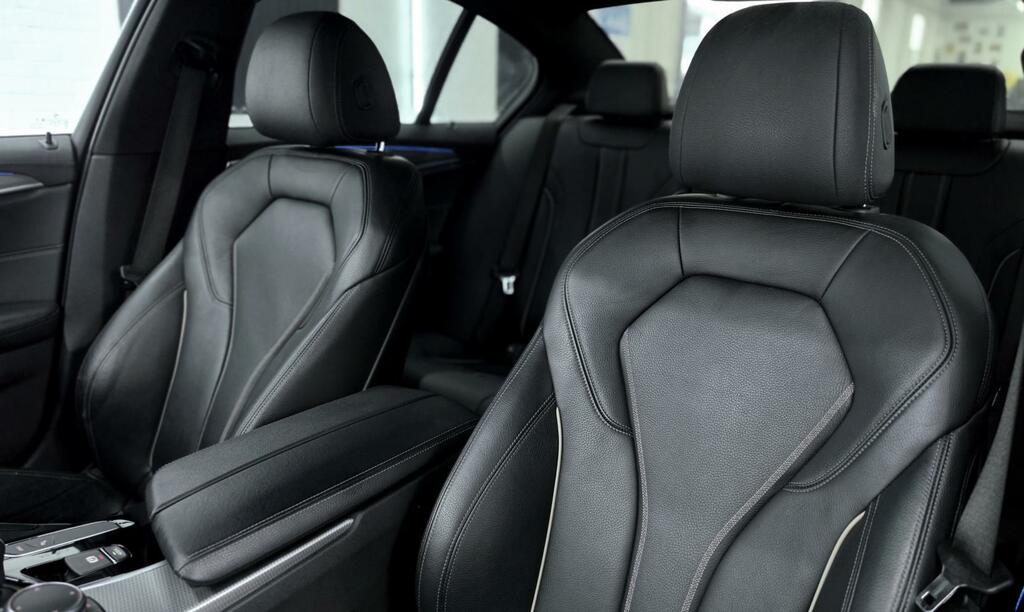 BMW 5 Series Se Blue #50
