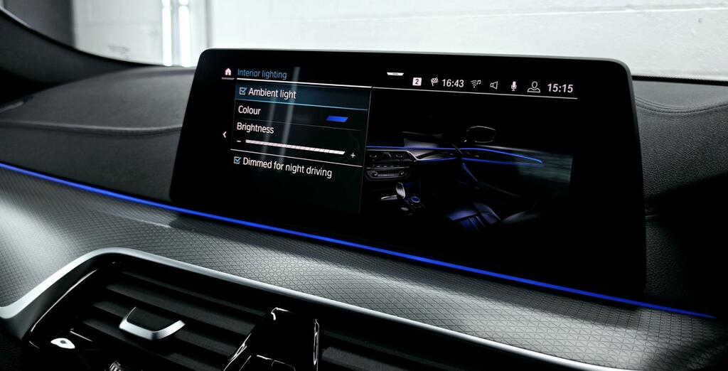 BMW 5 Series Se Blue #43