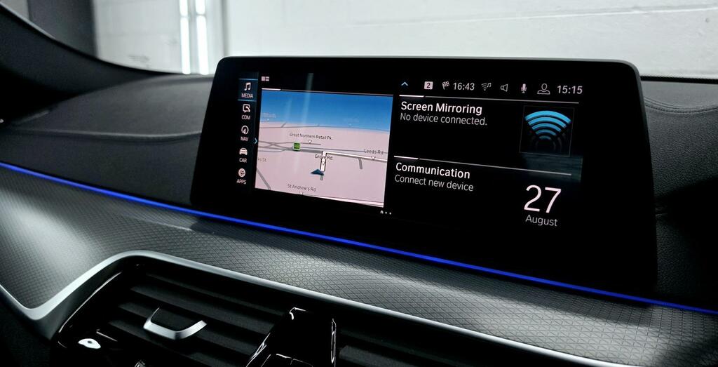 BMW 5 Series Se Blue #36