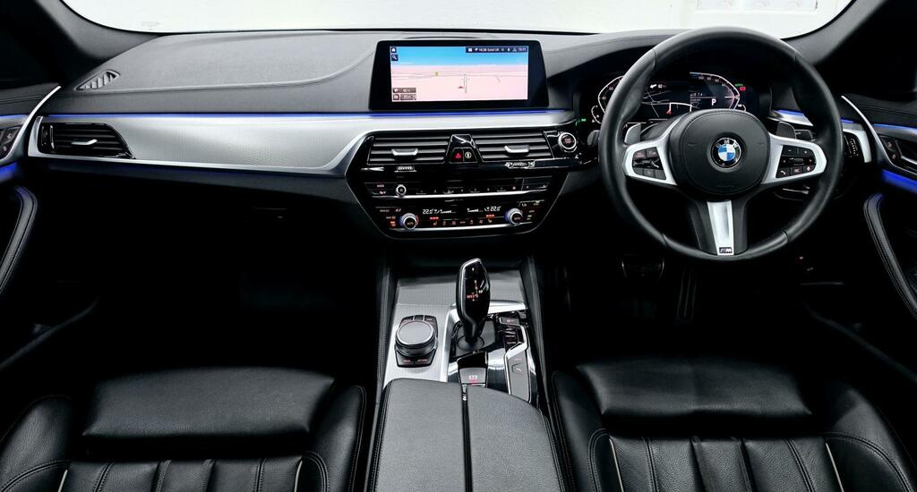 BMW 5 Series Se Blue #24