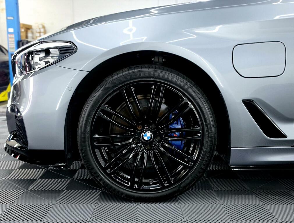 BMW 5 Series Se Blue #23