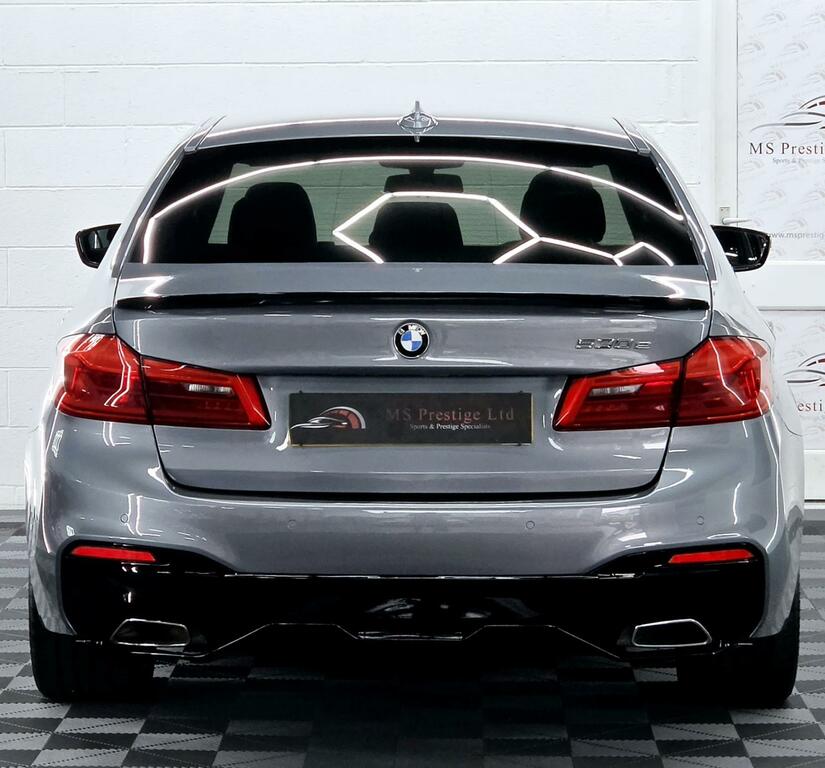 BMW 5 Series Se Blue #16