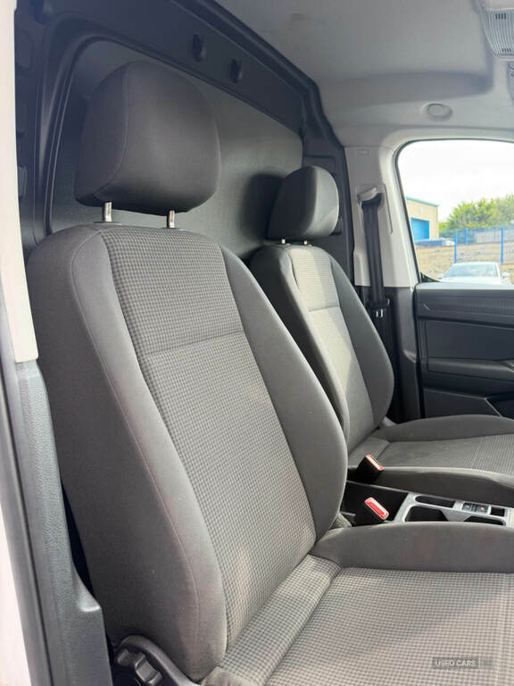 Volkswagen Caddy 2.0 Tdi 102Ps Commerce Van White #6