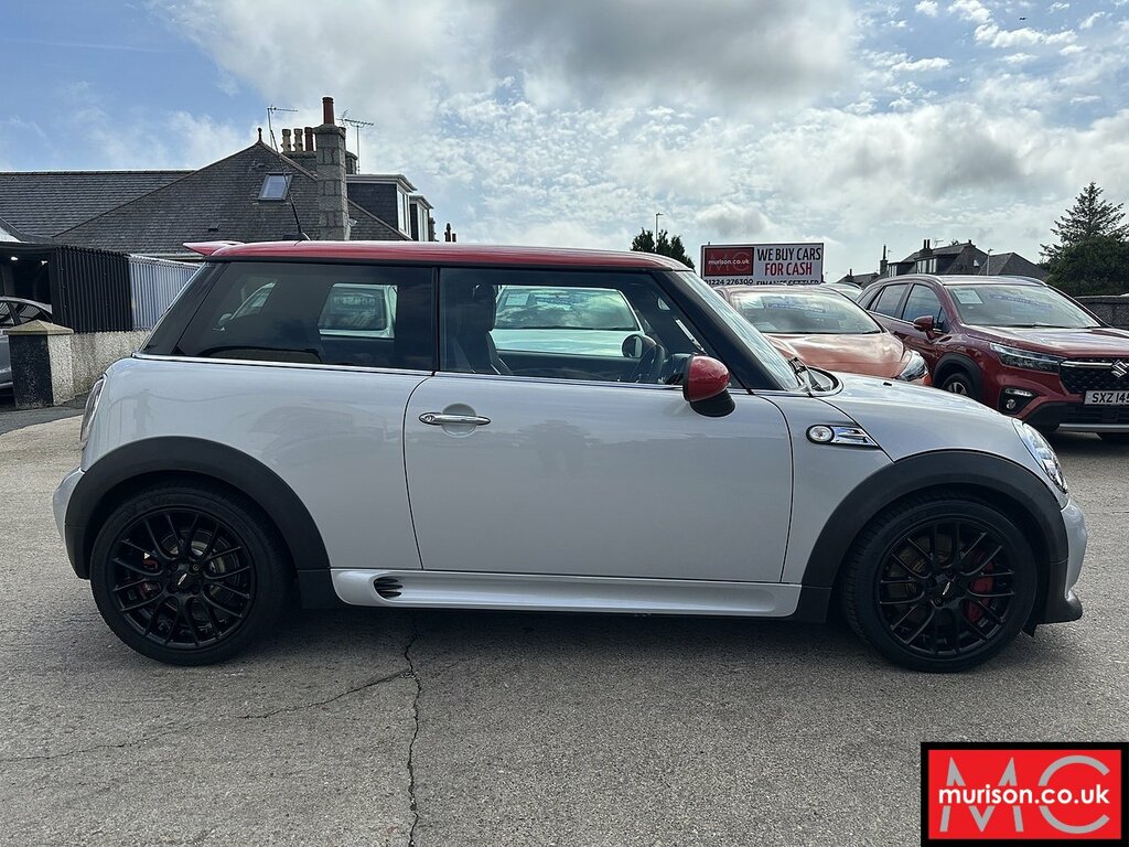 Mini Hatch John Cooper Works NU63MVH White #3