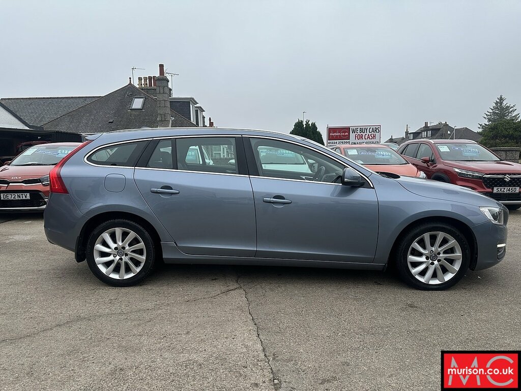 Volvo V60 D3 Se Lux Nav CN17OHO Blue #3