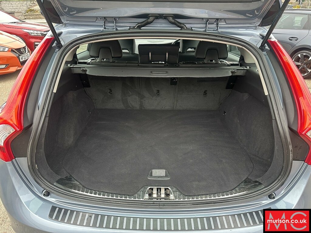 Volvo V60  Silver #11