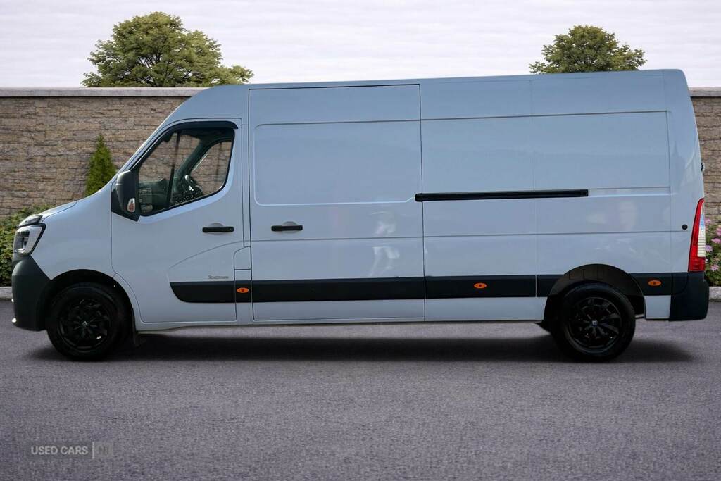 Renault Master Lm35 Energy Dci 150 Business Medium Roof Van White #5