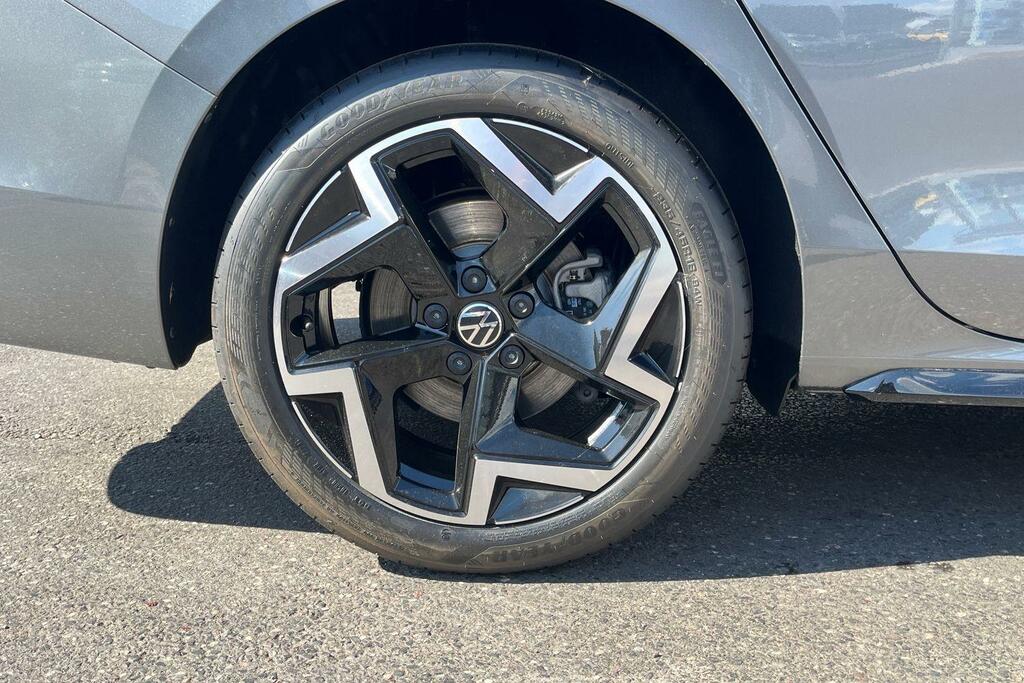 Volkswagen Passat 1.5 Etsi R-line Dsg Grey #5
