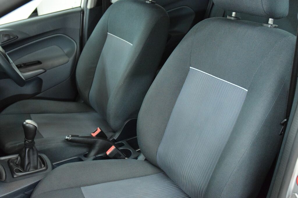 Ford Fiesta Titanium.. Main  #15