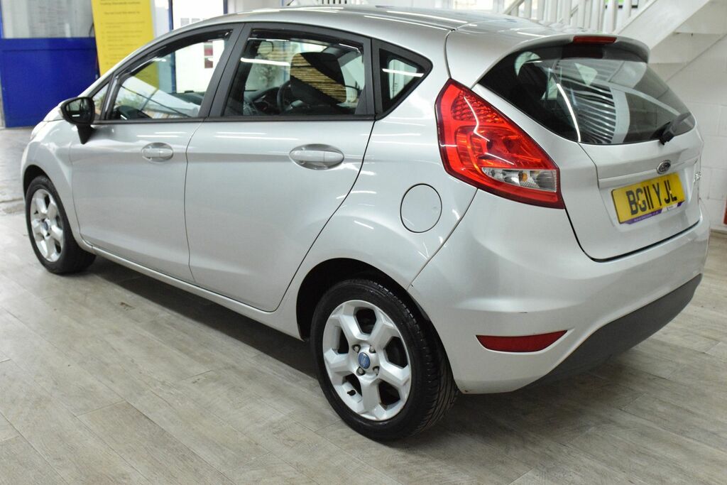 Ford Fiesta 1.25 Edge Hatchback 129 Gkm, 8 Silver #5