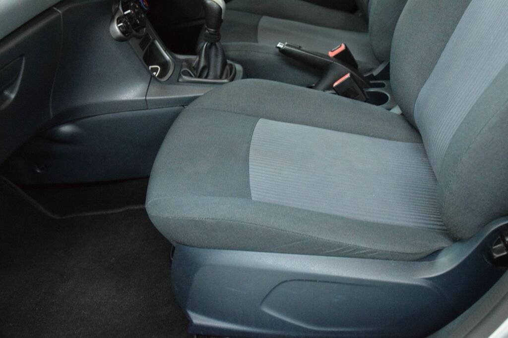 Ford Fiesta Titanium.. Main  #14