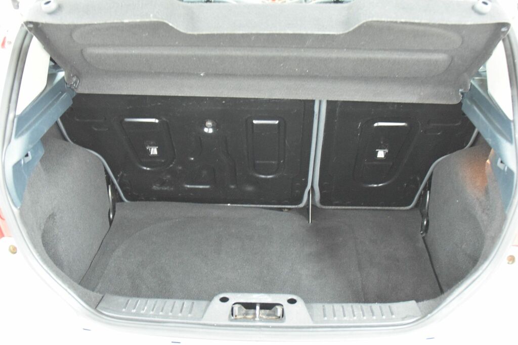 Ford Fiesta Titanium.. Main  #11