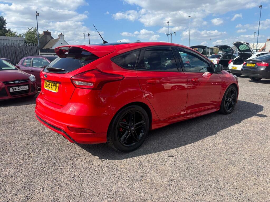 Ford Focus Hatchback 2.0 Tdci Zetec S Red Edition Euro 6 Ss CE66EPD Red #5