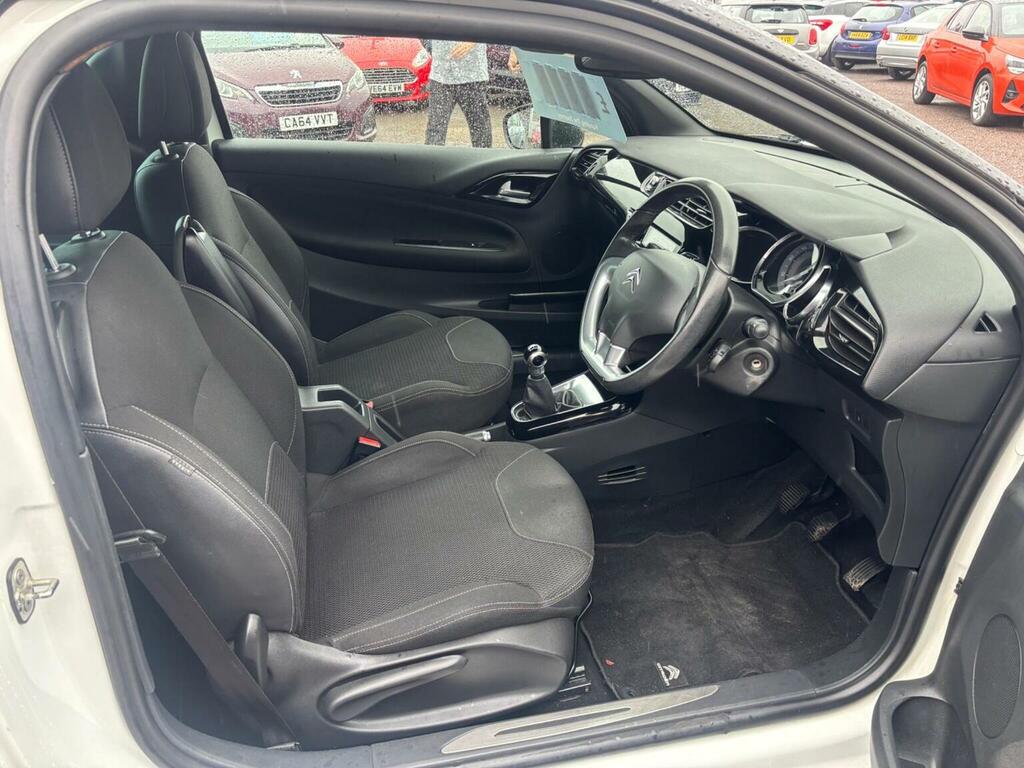 Citroen DS3 1.6 Vti Dstyle Plus Euro 5 White #3
