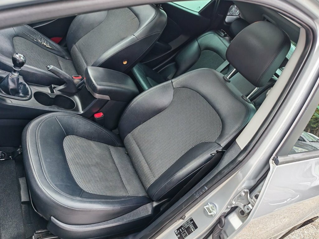Hyundai Ix35  Silver #23