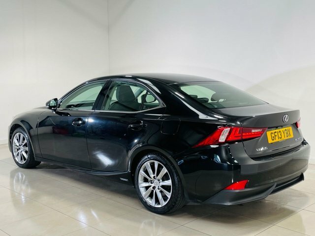 Lexus IS 300H Luxury Saloon Black #3