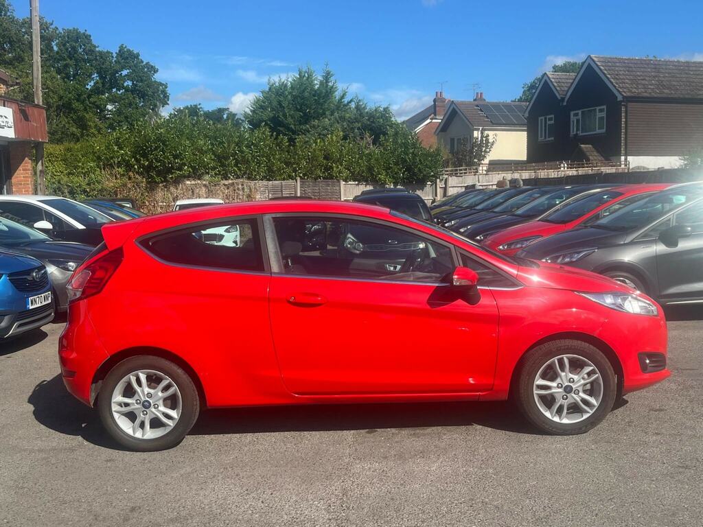 Ford Fiesta 1.25 Style Euro 5 Red #7