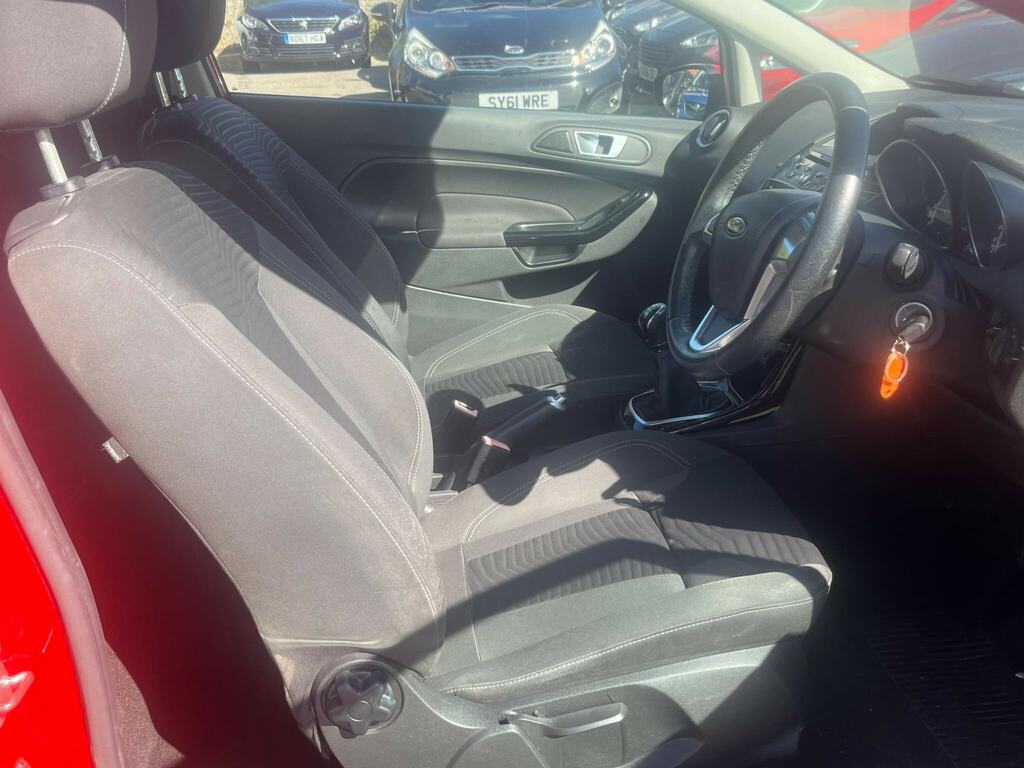 Ford Fiesta 1.25 Style Euro 5 Red #10