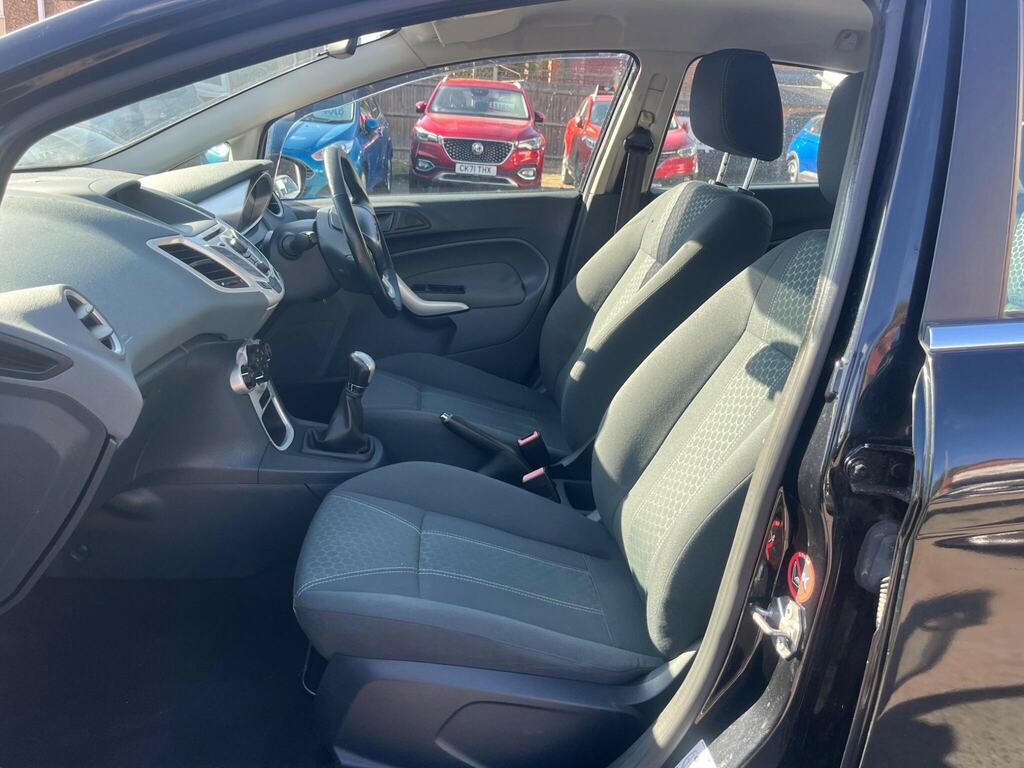 Ford Fiesta Hatchback Blue #18