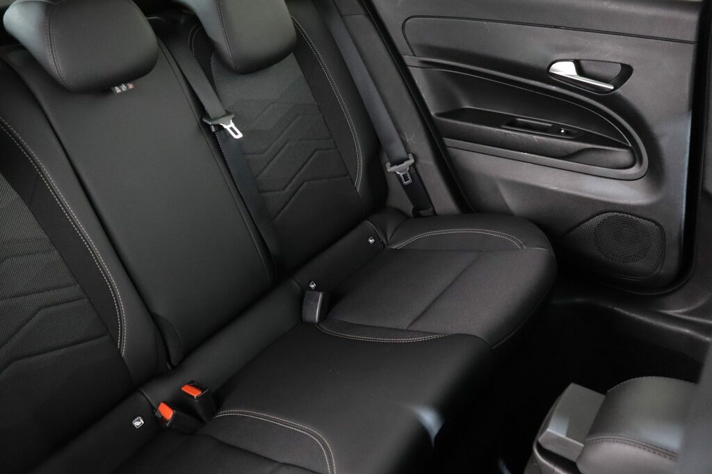 Jeep Avenger Altitude Black #25