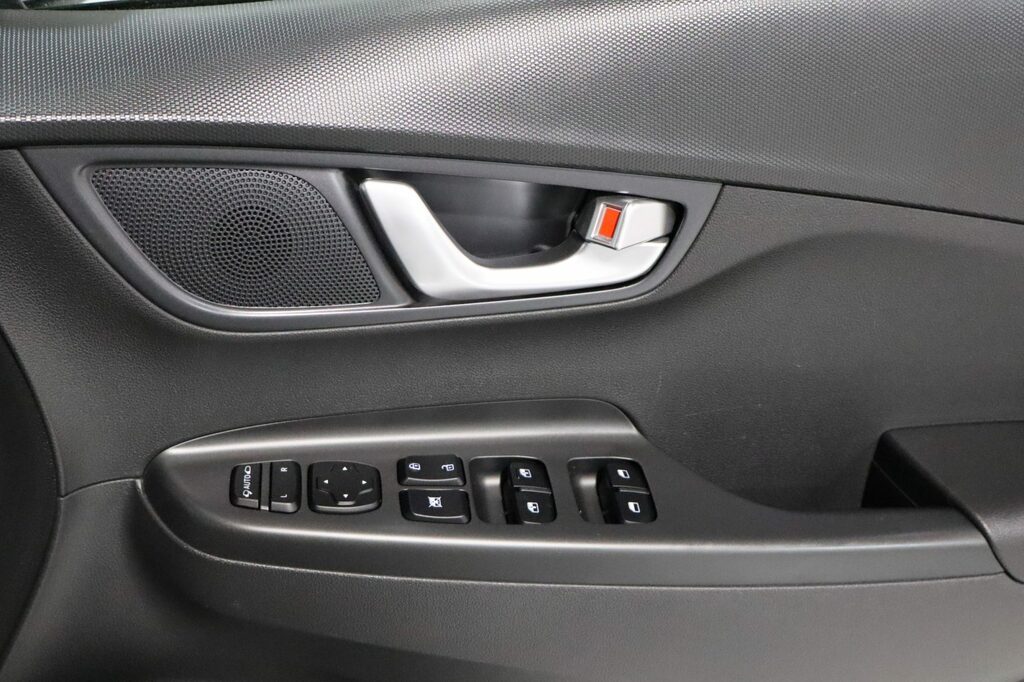Hyundai Kona Ultimate 65Kwh Blue #21