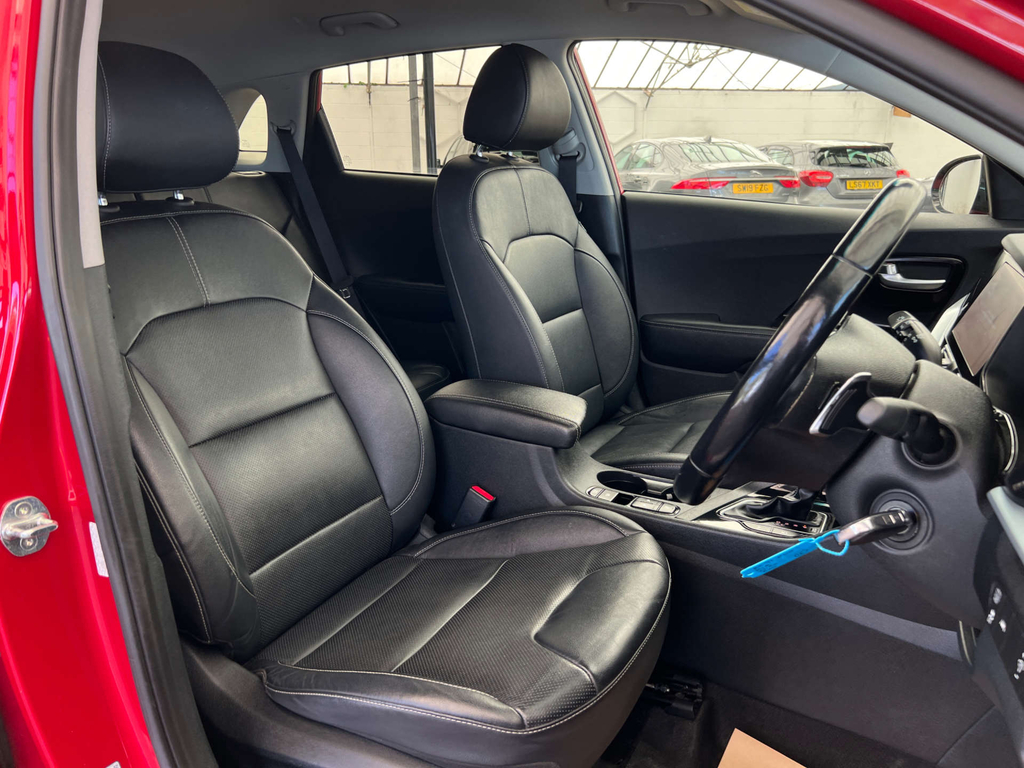 Kia Niro Suv RK71PLO Red #6