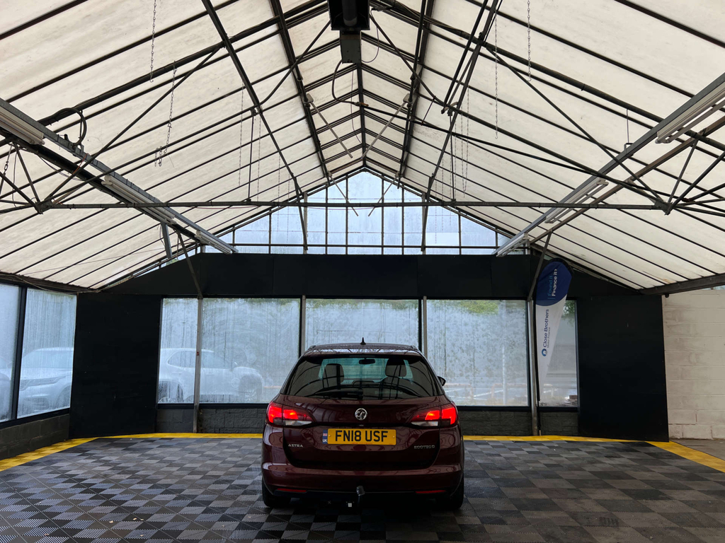 Vauxhall Astra Estate FN18USF Red #5