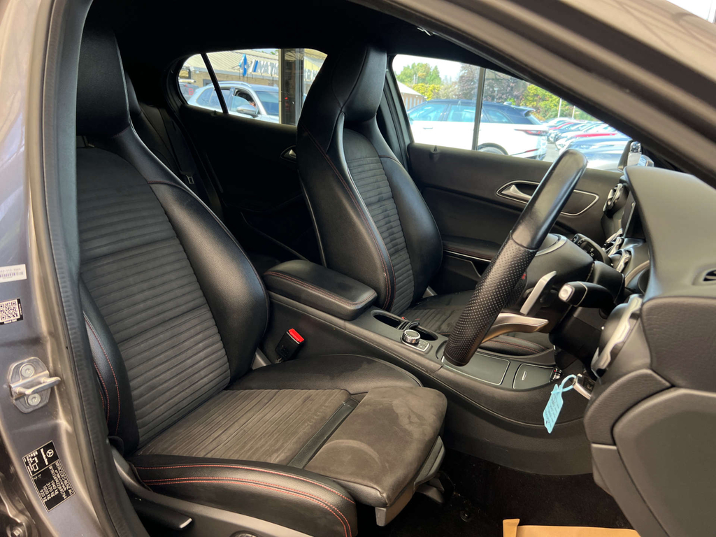 Mercedes-Benz GLA Class Suv KT69OMS Grey #3