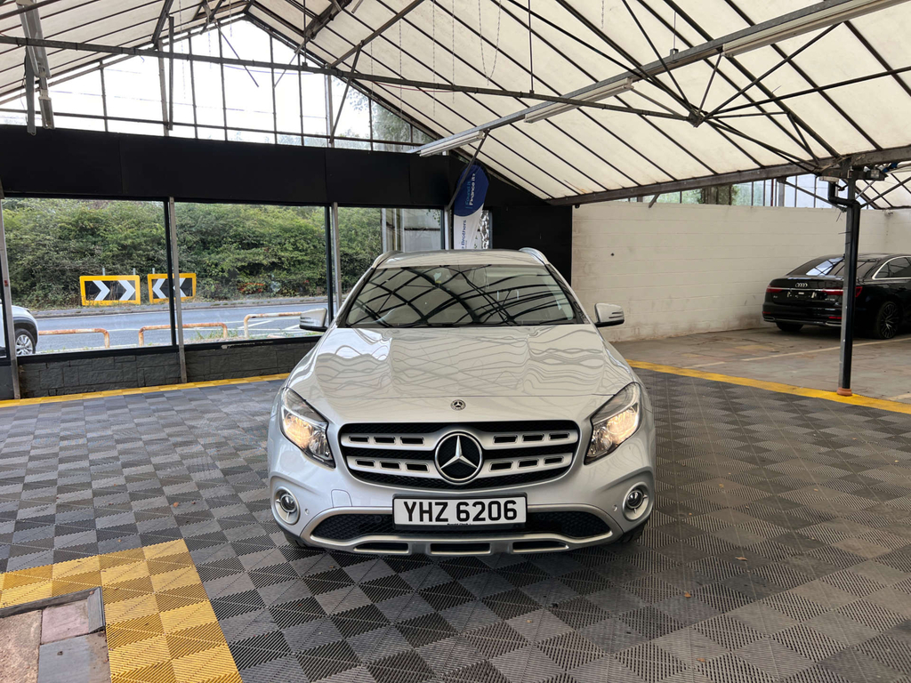 Mercedes-Benz GLA Class Suv Silver #2