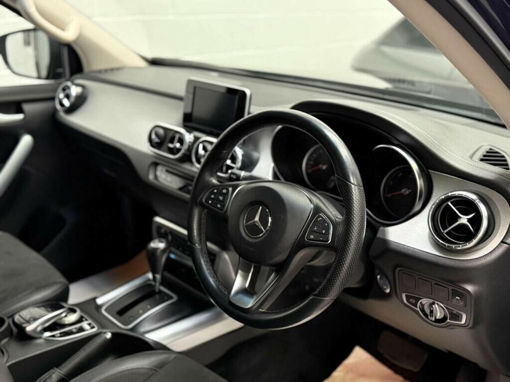 Mercedes-Benz X Class Black #7