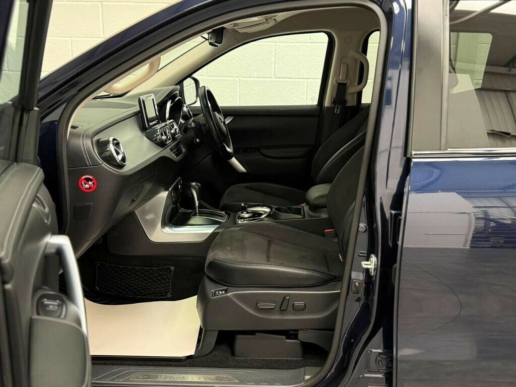 Mercedes-Benz X Class Black #12