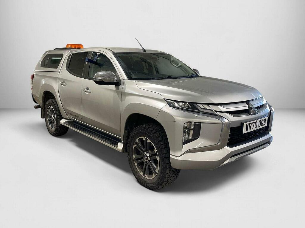 Mitsubishi L200 2.2 Di-d Dc Barbarian 4Wd Euro 6 Ss Silver
