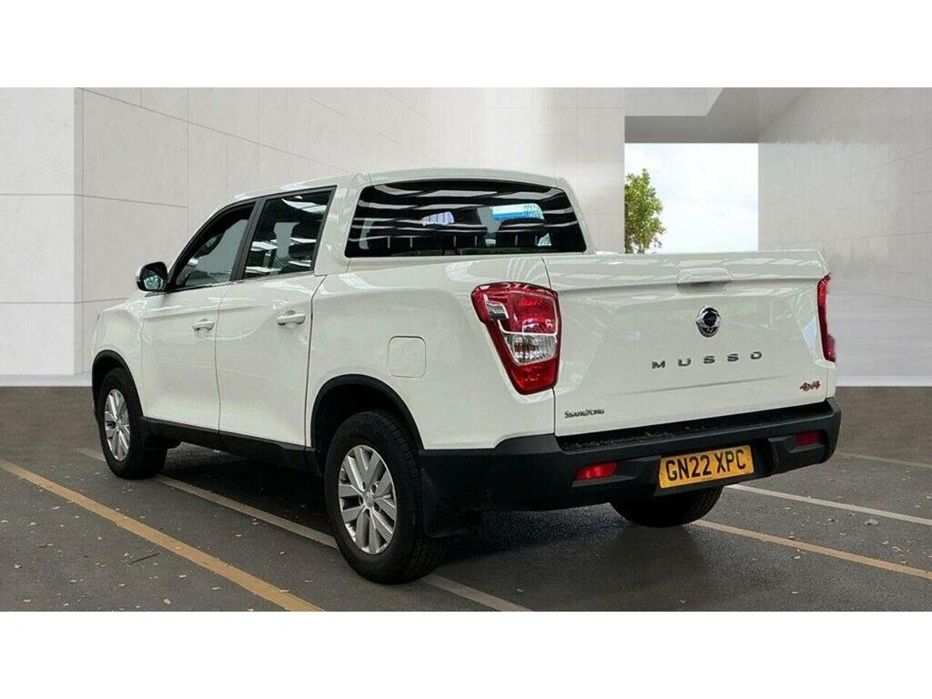SsangYong Musso D Ex Red #7