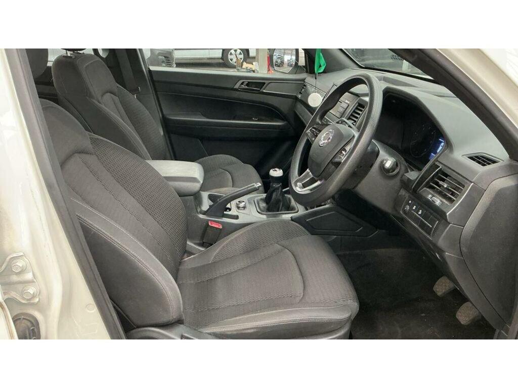 SsangYong Musso D Ex Red #12