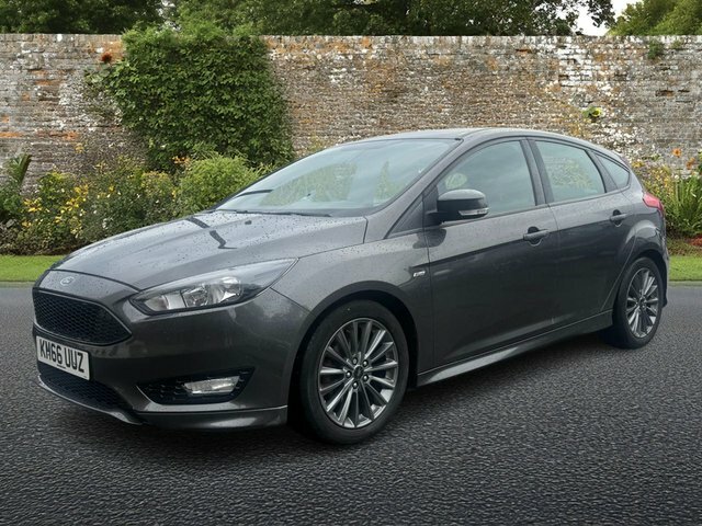 Ford Focus 1.0T Ecoboost St-line Hatchback Grey #3