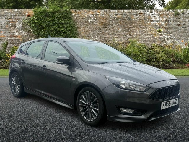 Ford Focus 1.0T Ecoboost St-line Hatchback Grey