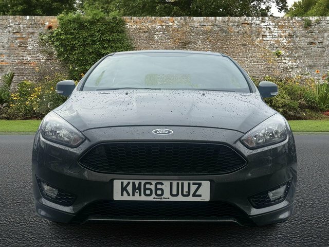 Ford Focus 1.0T Ecoboost St-line Hatchback Grey #2