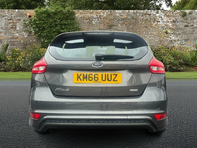 Ford Focus 1.0T Ecoboost St-line Hatchback Grey #5