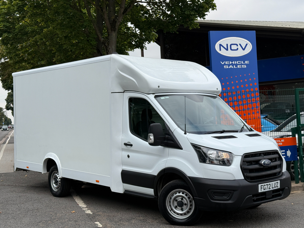 Ford Transit Custom 350 Trend Ecoblue Low Loader Floor Luton 170Bhp FG72LUZ White