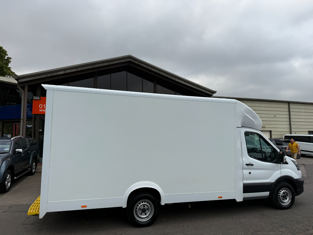 Ford Transit Custom 350 Trend Ecoblue Low Loader Floor Luton 170Bhp FG72LUZ White #2
