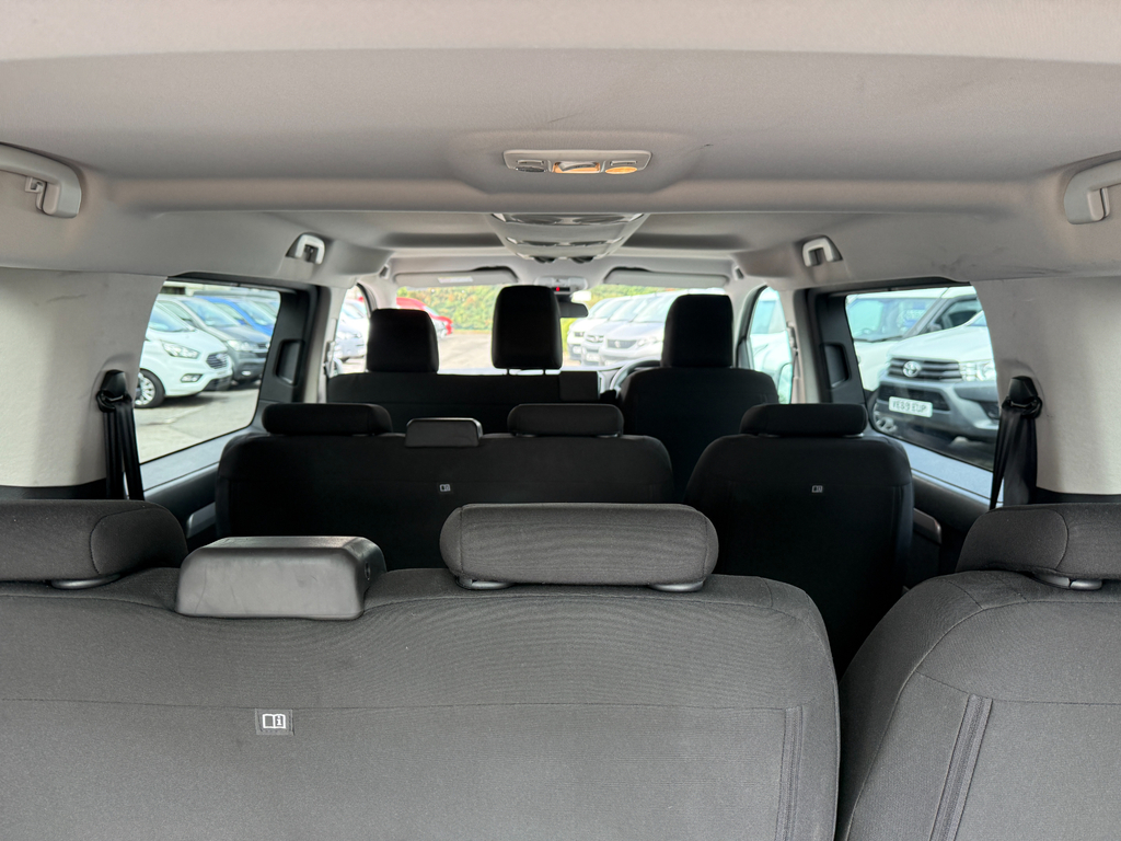 Toyota PROACE D-4d L1 Shuttle 9 Seater No Vat Silver #6