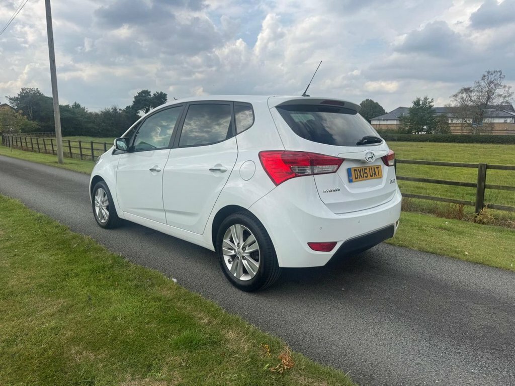 Hyundai Ix20 1.6L Style White #5