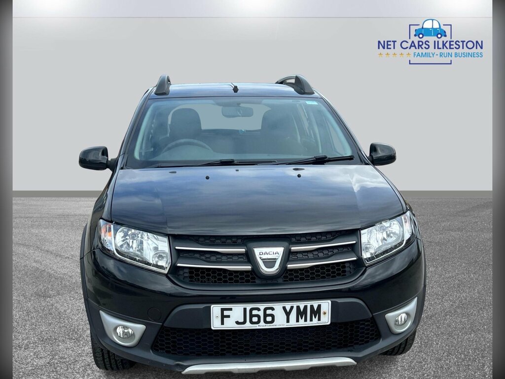Dacia Sandero Stepway 0.9 Tce Laureate Euro 6 Ss Black #2