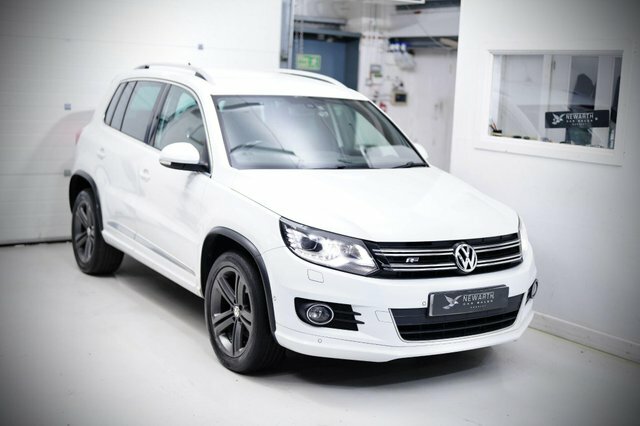 Volkswagen Tiguan 2.0 Tdi Bluemotion Tech R-line Edition 4Wd Euro 6 Black