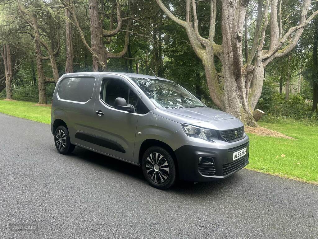 Peugeot Partner 1000 1.6 Bluehdi 100 Professional Van Grey